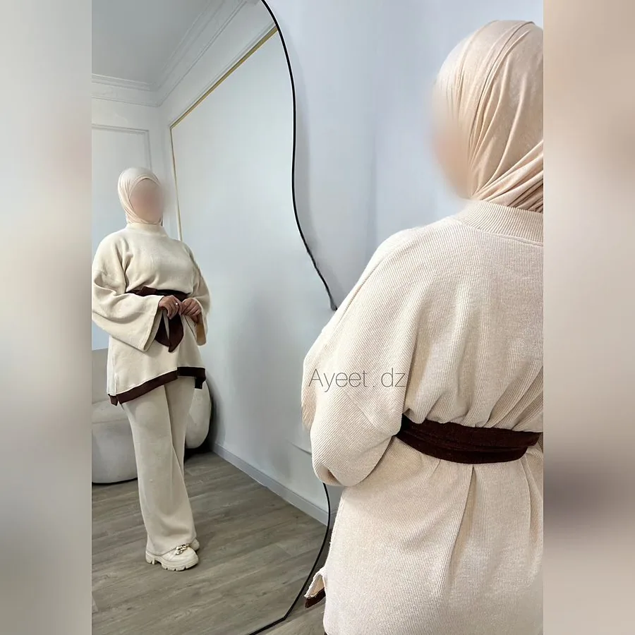Ensemble AYA — Beige